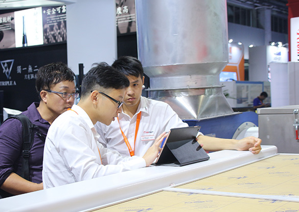 Nuestra fábrica se dedica principalmente a la fabricación de gafas de sol y accesorios.