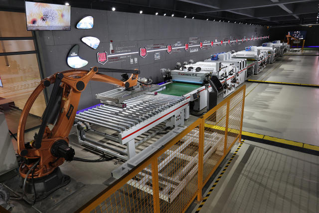 l&iacute;nea de producci&oacute;n de recubrimiento